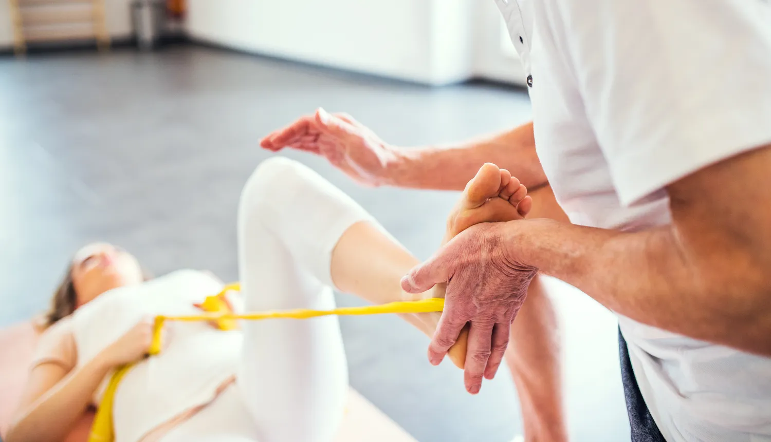 Jak długo trwa rehabilitacja po złamaniu nadgarstka?