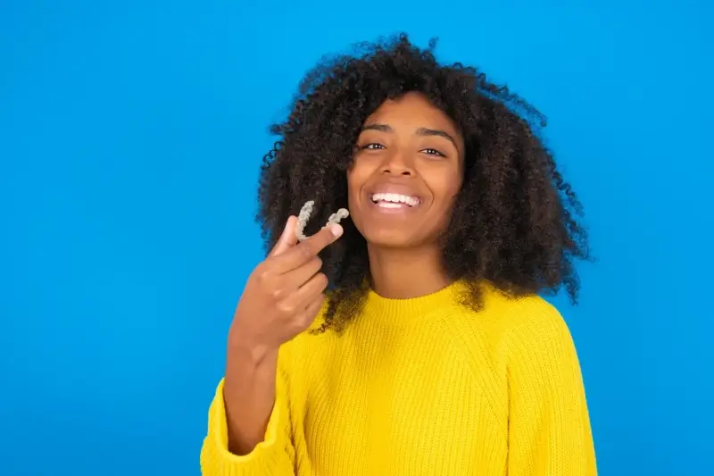 Nakładki ortodontyczne Invisalign