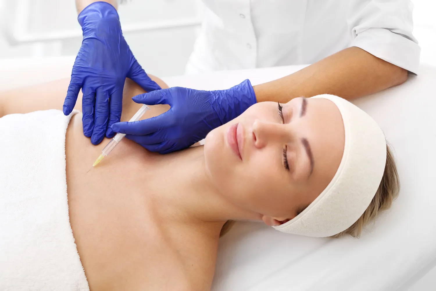 Co jest tańsze botox czy kwas hialuronowy?