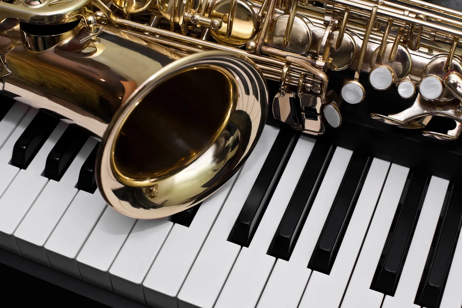 Jaki saksofon na początek altowy czy tenorowy?